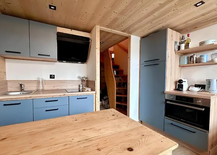 L’éterlou Au Pied Des Pistes, Vue Montagne La Plagne