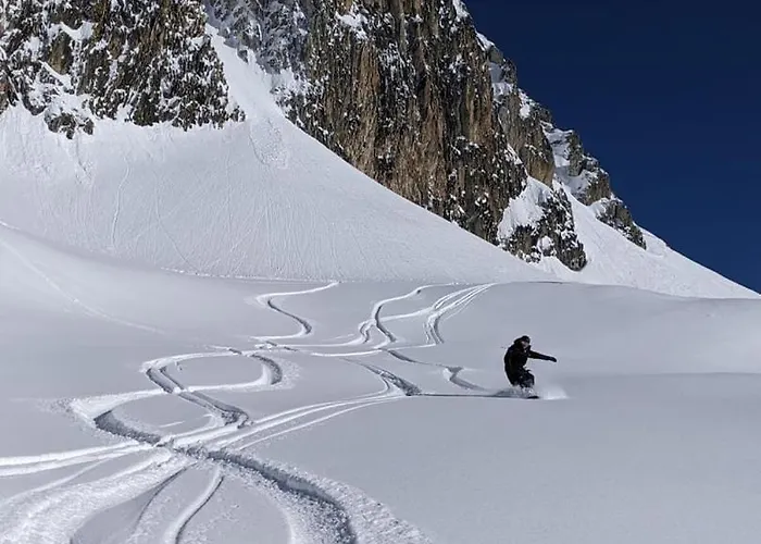 L’éterlou Au Pied Des Pistes, Vue Montagne * La Plagne